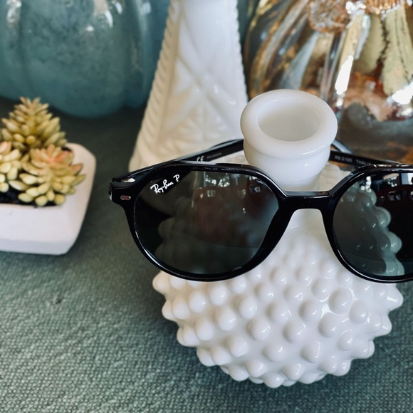 NOT FOR SALE•SOLD•Ray Ban Thalia Polarized Sunglasses - Picture 3 of 7